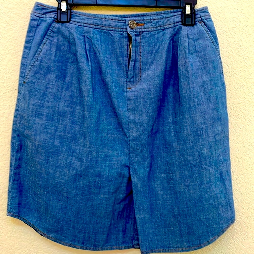 Banana Republic light denim skirt